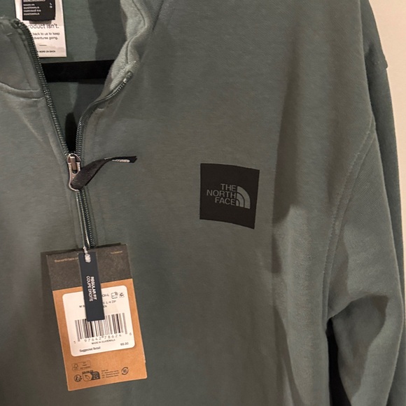 The North Face Men's Green Zip-Up Sweater - Picture 4 of 4